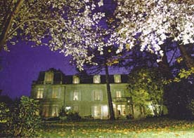 Parc de Marcheau at night